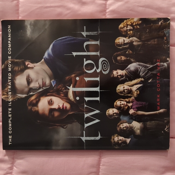 Twilight books - Picture 3 of 4
